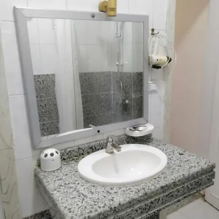 Rezeiky Hotel & Camp Luxor Esterno foto