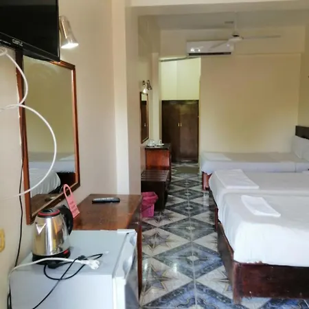Rezeiky Hotel & Camp Luxor Esterno foto