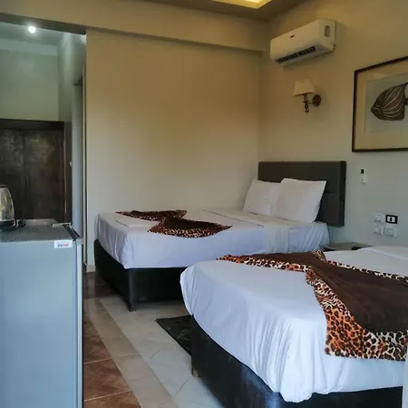 Rezeiky Hotel & Camp Luxor Esterno foto