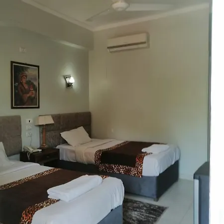 Rezeiky Hotel & Camp Luxor Esterno foto