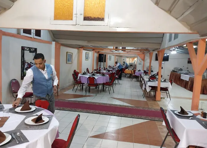 Rezeiky Hotel & Camp