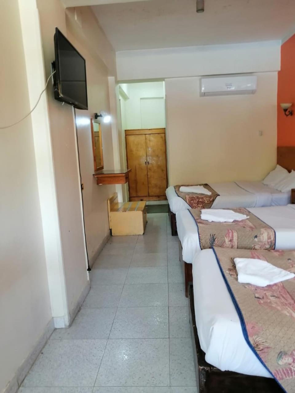 Rezeiky & Camp Campsite Luxor