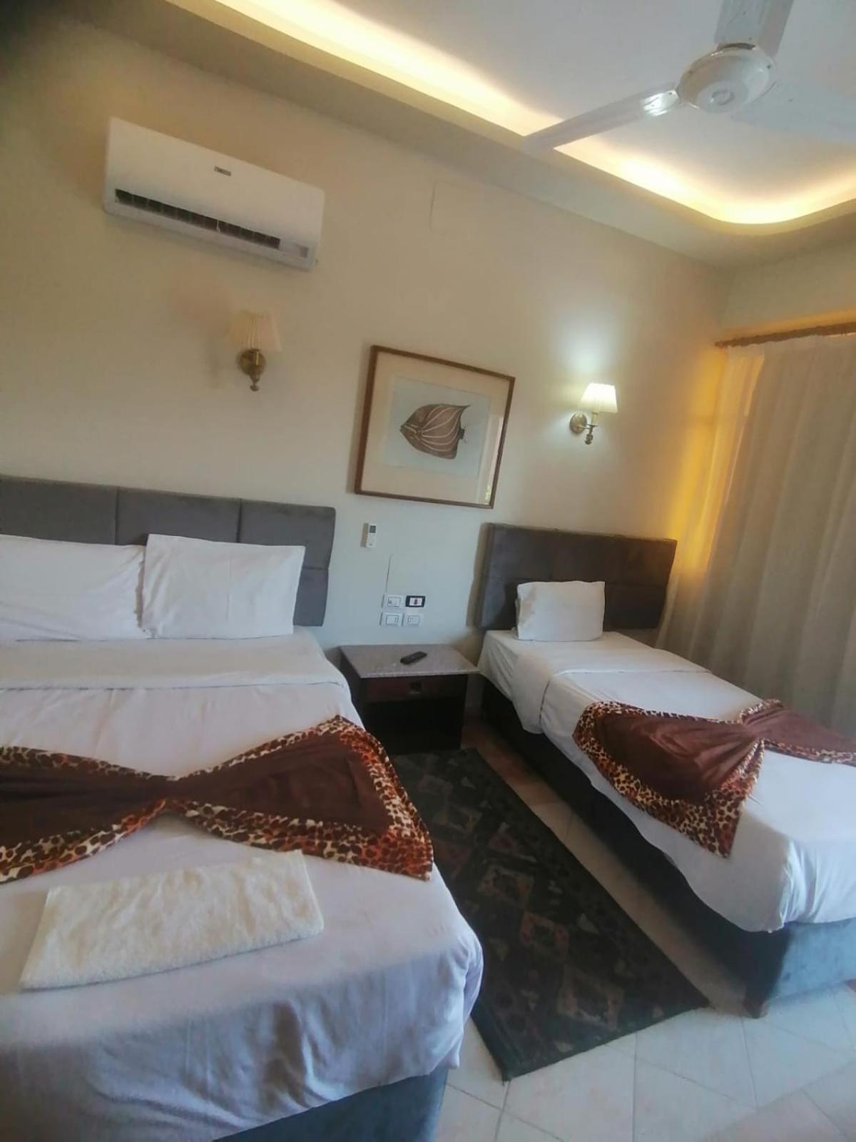 Rezeiky & Camp 3*